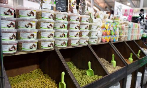 Отмена НДС для фудшеринга поможет поддержать приюты кормами — эксперт 