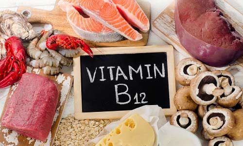 Богаты витамином B12 мясо, молочные продукты, яйца, мясо, птица и рыба